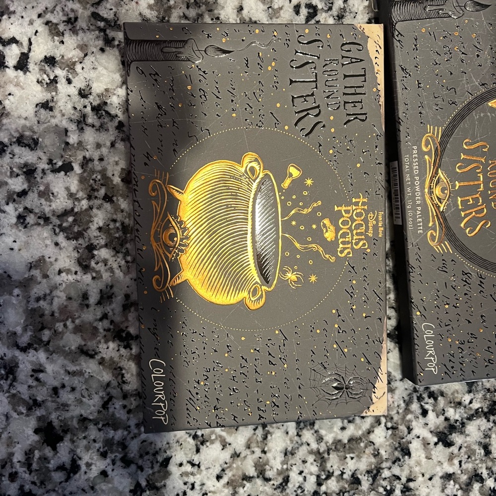 New Hocus Pocus eyeshadow palette